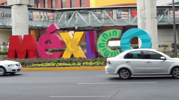 Mexico teken buiten Mexico City Airport — Stockvideo
