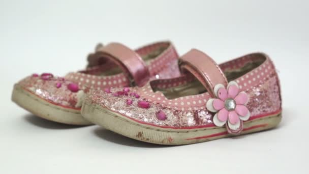 Little Girl Old Pink Princess Shoes — Stock Video