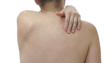 Kadın masaj omuz ağrısı