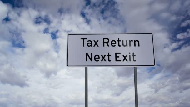 Steuererklärung nächste Ausfahrt trübt Zeitrahmen — Stockvideo