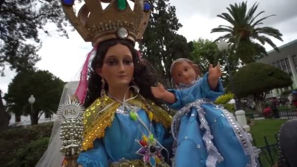 Katolska religionen Virgen de El Cisne — Stockvideo