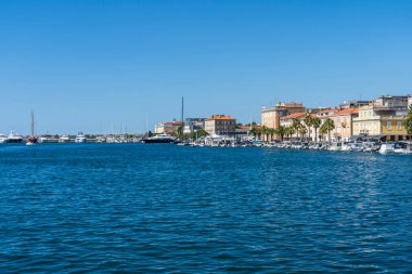 Hırvatistan 'ın Zadar kentindeki köprüden manzara