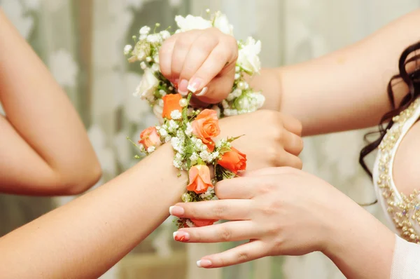 Giovane bella sposa — Foto Stock