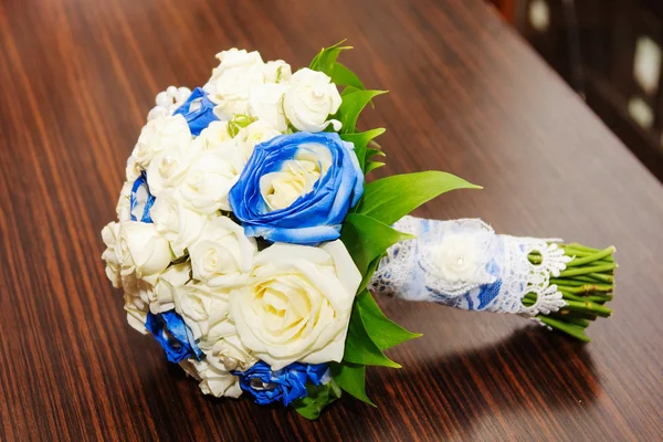 Flores de boda de flor rosa blanca y azul . — Foto de Stock