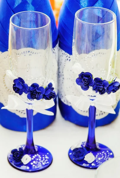 Dois copos de casamento — Fotografia de Stock