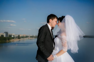 Damat ve gelin düğün günü içinde