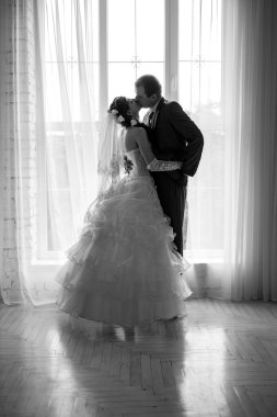 Gelin ve damat Kontrast portresi