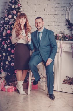 Erkek ve kadın odada