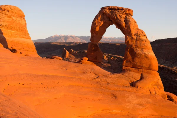 Delicate Arch in the evening light — 图库照片