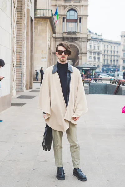 Milan, İtalya - 26 Şubat 2016: Moda adam uzman modu — Stok fotoğraf