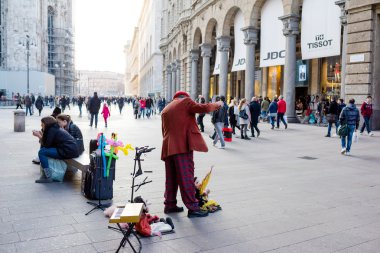 Milano, İtalya - 25 Şubat 2016: Mime Actor
