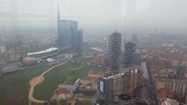 Skyline di Milano con edificio per uffici — Video Stock