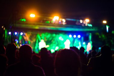insanlar görüntüleme canlı konser