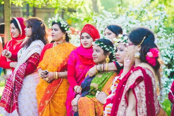 Celebrando véspera de ano novo em Bangladesh — Fotografia de Stock