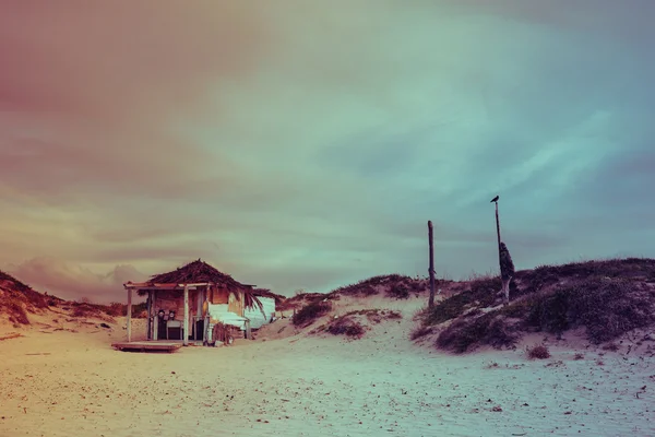 Uma cabana de pescadores abandonada — Fotografia de Stock