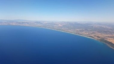Yukarıdaki dünya ile ilgilenen