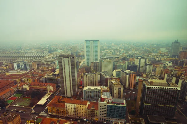 Skyline van stedelijke stad — Stockfoto