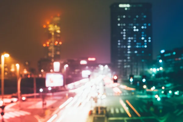 Calle de tráfico de una metrópolis — Foto de Stock