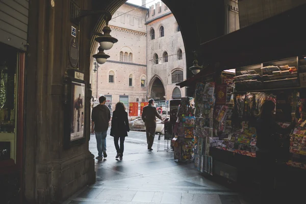 People walking through the street — Stock Photo, Image