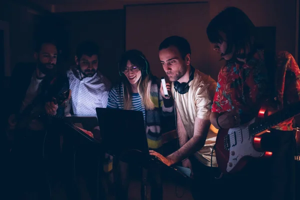 Music Band Indoor Studio Using Computer Sound Engineers Mixing Tracks — Stock Photo, Image