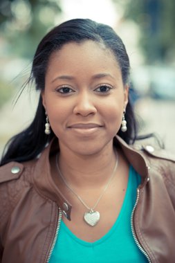 güzel Afrikalı genç kadın