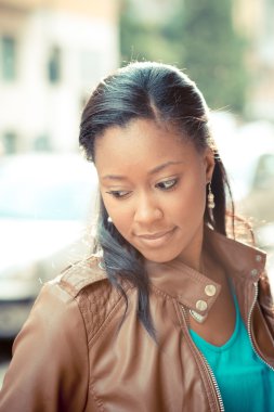 güzel Afrikalı genç kadın