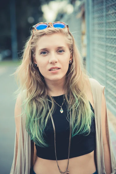 Beautiful young blonde hair woman hipster — Stock Photo, Image