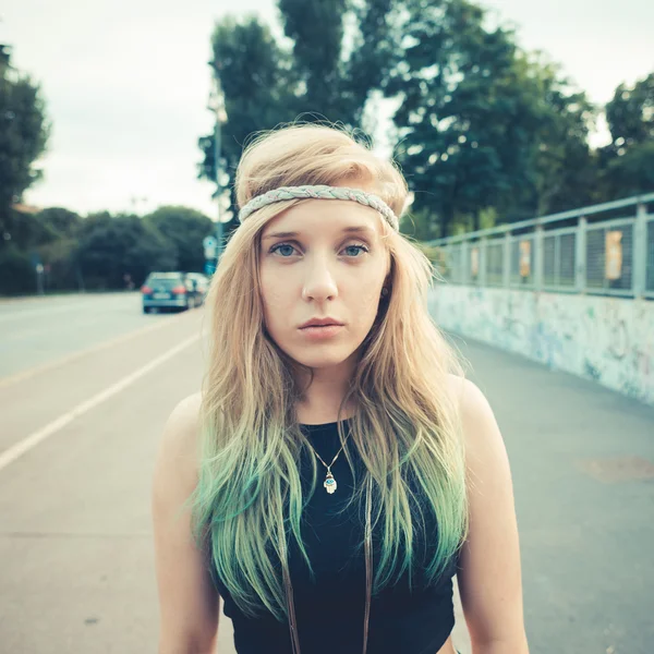 Beautiful young blonde hair woman hipster — Stock Photo, Image