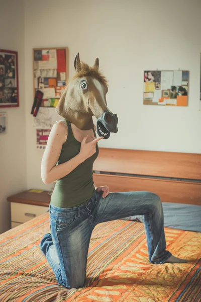Topeng kuda wanita lesbian — Stok Foto