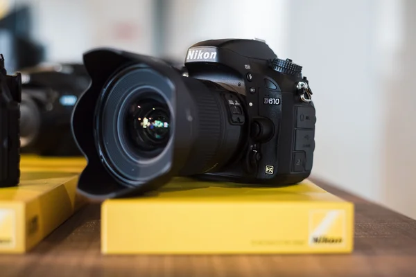 Nikon live in Mailand — Stockfoto