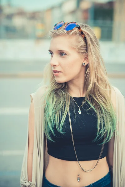 Beautiful young blonde hair woman hipster — Stock Photo, Image