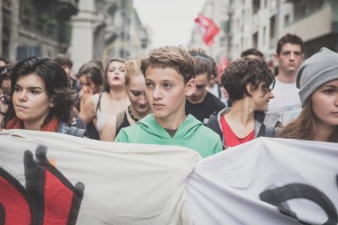 10 Ekim 2014 Milano'da düzenlenen öğrenciler tezahürü