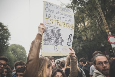 10 Ekim 2014 Milano'da düzenlenen öğrenciler tezahürü