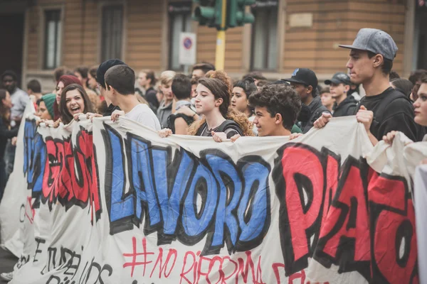 Students manifestation held in Milan on October, 10 2014 — Stock Photo, Image