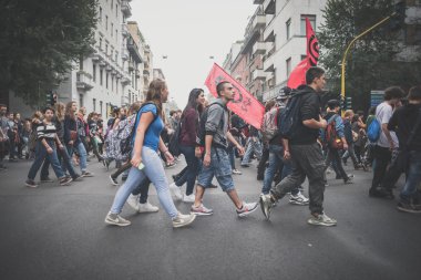 10 Ekim 2014 Milano'da düzenlenen öğrenciler tezahürü