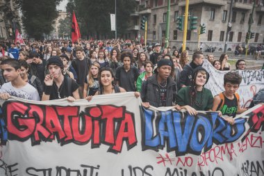 10 Ekim 2014 Milano'da düzenlenen öğrenciler tezahürü