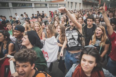 10 Ekim 2014 Milano'da düzenlenen öğrenciler tezahürü