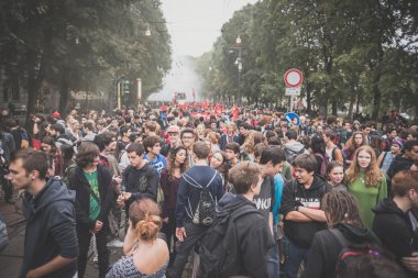 10 Ekim 2014 Milano'da düzenlenen öğrenciler tezahürü