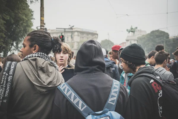 10 Ekim 2014 Milano'da düzenlenen öğrenciler tezahürü — Stok fotoğraf