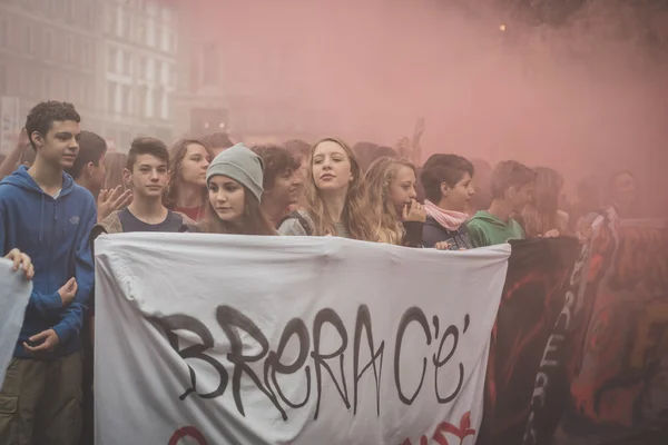 Manifestace studentů v Miláně ve dnech října, 10 2014 — Stock fotografie