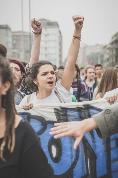 Studenten manifestatie gehouden in Milaan op 10 oktober 2014 — Stockfoto