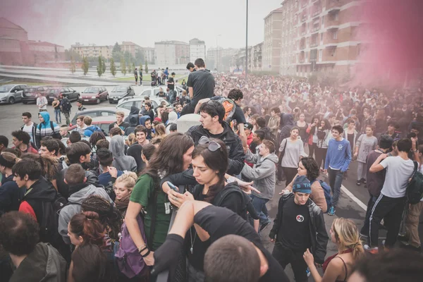 Manifestacja studentów w Mediolanie odbyła się 10 października 2014 roku — Zdjęcie stockowe
