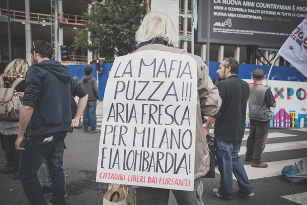 No expo demonstration held in Milan october 11, 2014 — Stock Photo, Image