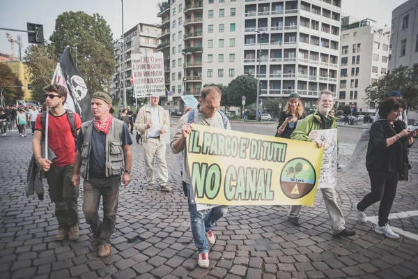 No expo demonstration held in Milan october 11, 2014 — Stock Photo, Image