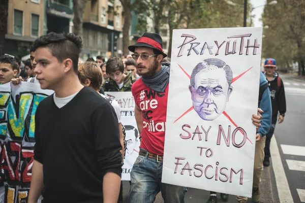 Exiled Thai activist Junya Lek Yimprasert in Milan on octo — Stock Photo, Image