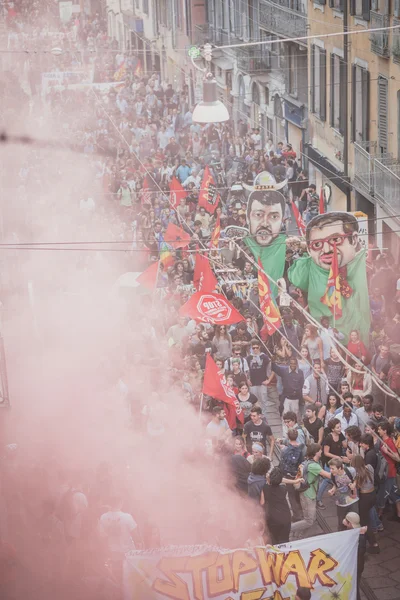 Manifestation tenue à Milan le 18 octobre 2014 — Photo