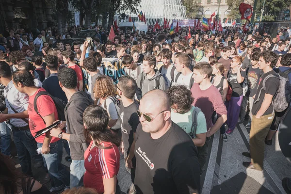 Manifestación celebrada en Milán el 18 de octubre de 2014 — Foto de Stock