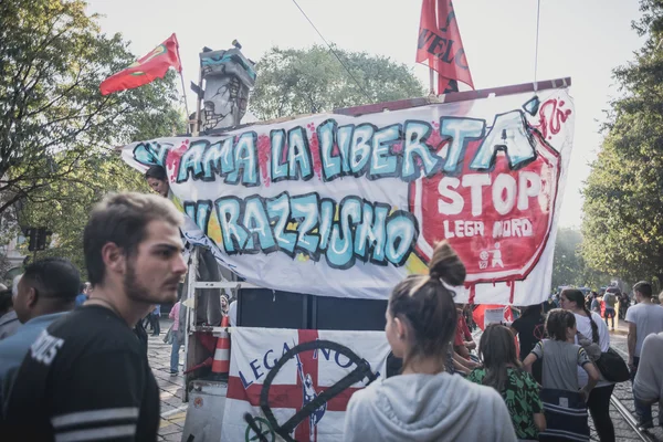 Manifestação realizada em Milão outubro 18, 2014 — Fotografia de Stock