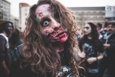 25 Ekim 2014 Milano'da düzenlenen zombi geçit töreni