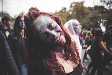 25 Ekim 2014 Milano'da düzenlenen zombi geçit töreni